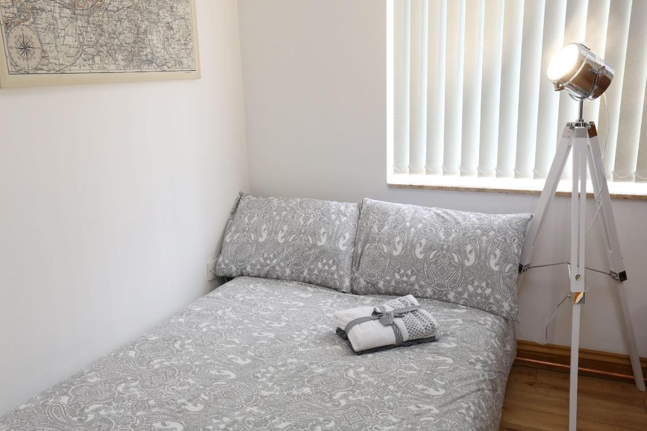 לונדון Luxurious Apartment "N22" מראה חיצוני תמונה
